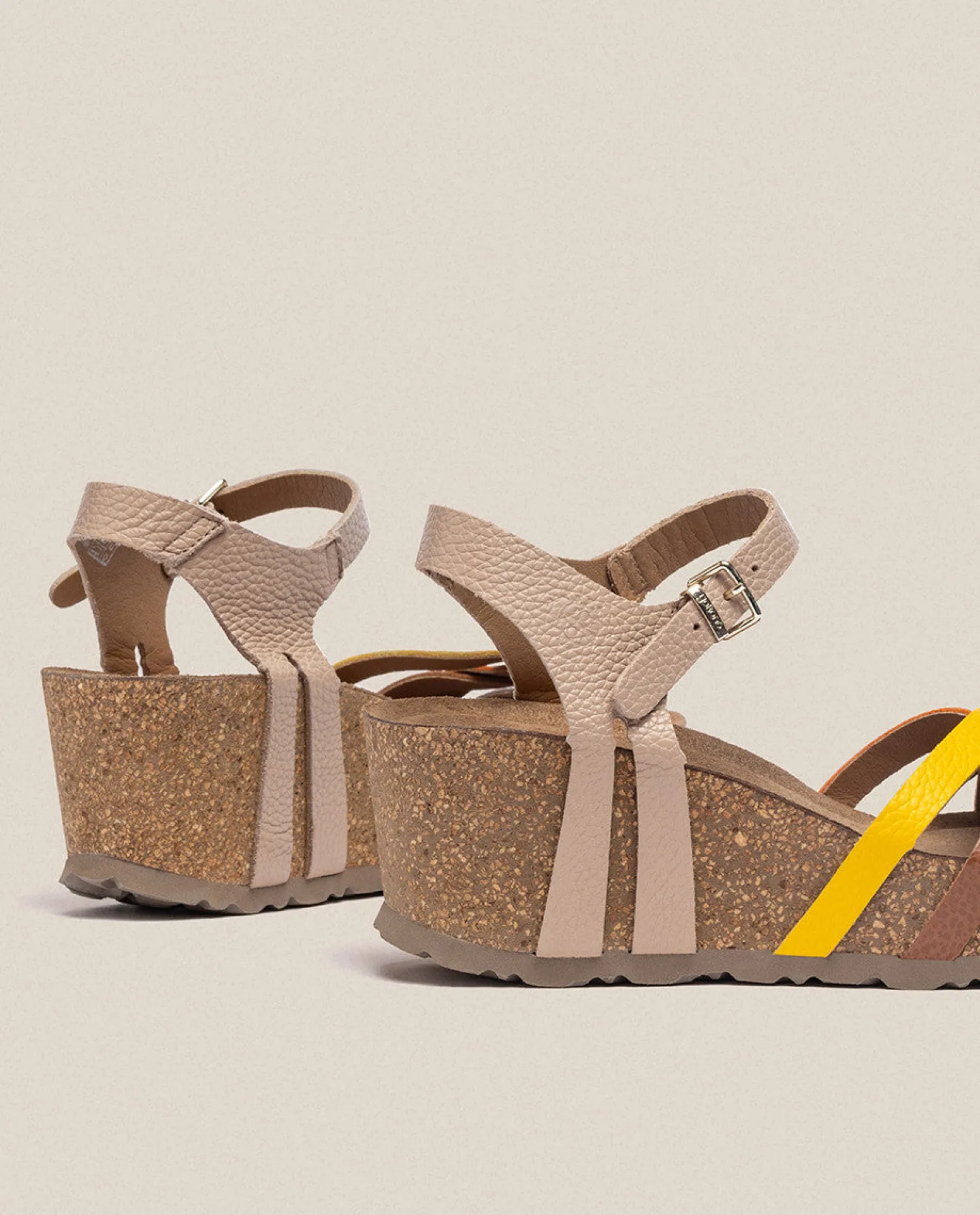 Sandalia Cuña Bari 302 Beige